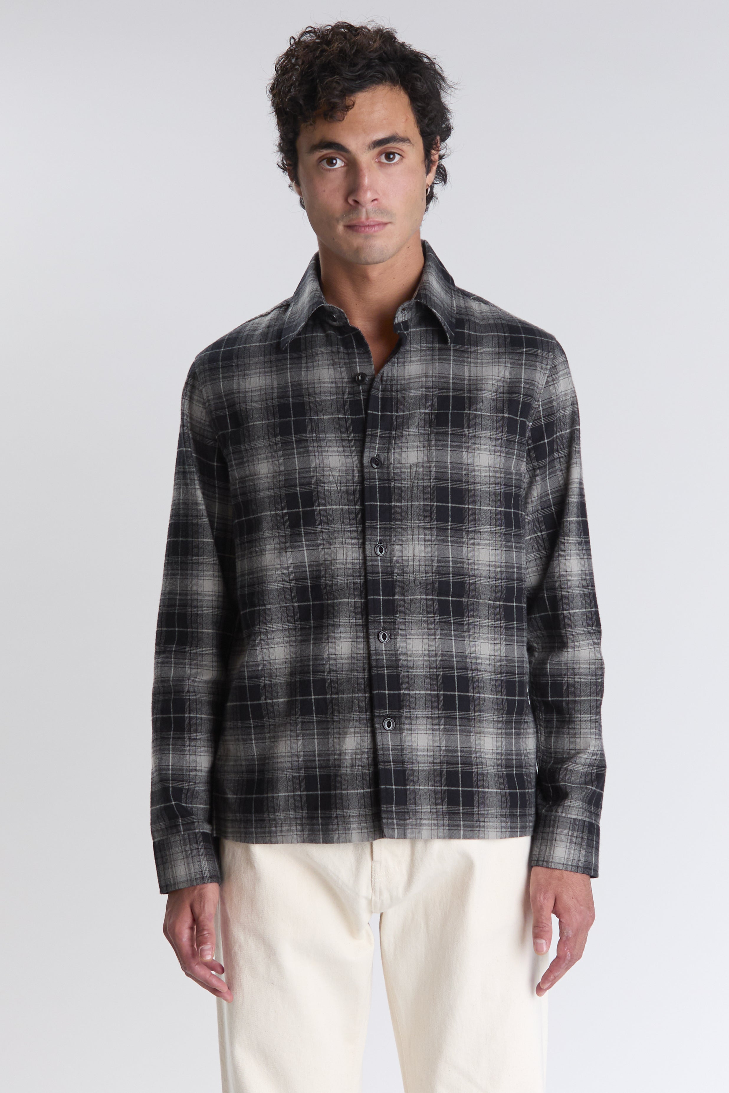 Benton shirt in charcoal