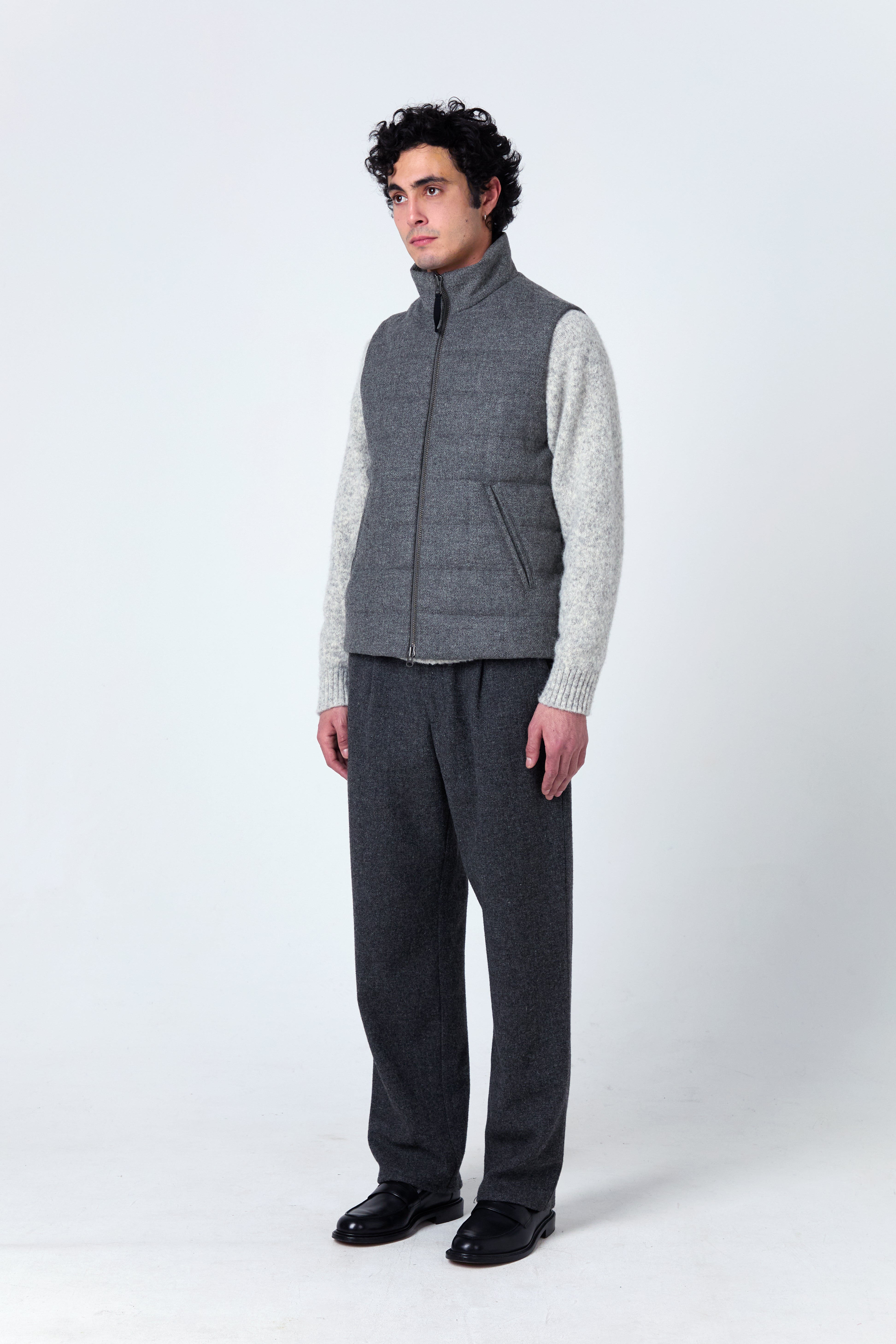 Kielce vest in grey